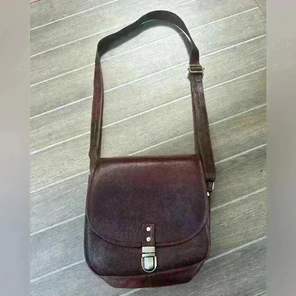 Vintage‎ Leather crossbody or shoulder purse